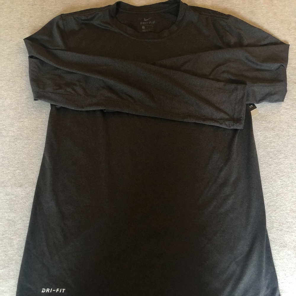 Nike dry fit long sleeve shirt